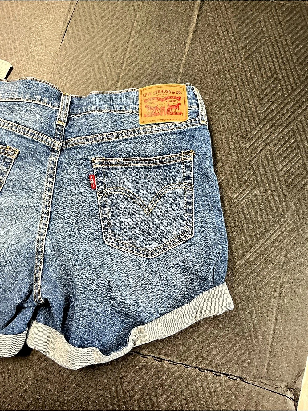 Levi's Cuffed Denim Shorts Waist 29 Blue - Picture 5 of 5
